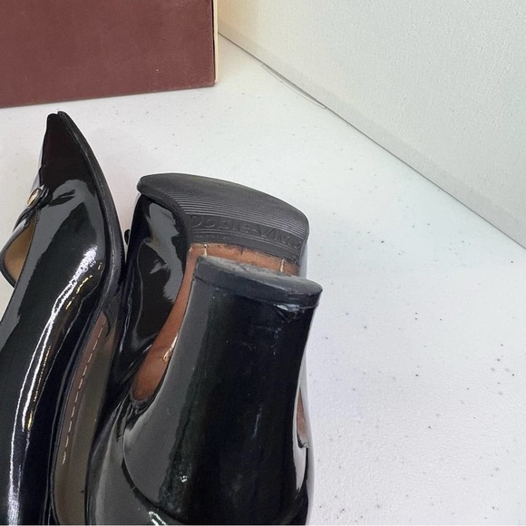 Louis Vuitton Kitten heel pump. Size 8 - Picture 10 of 10